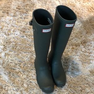 Hunter Rain Boots - Dark Olive
